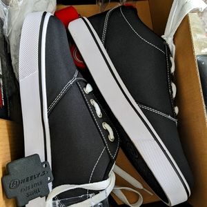 Brand New Heelys Size 5